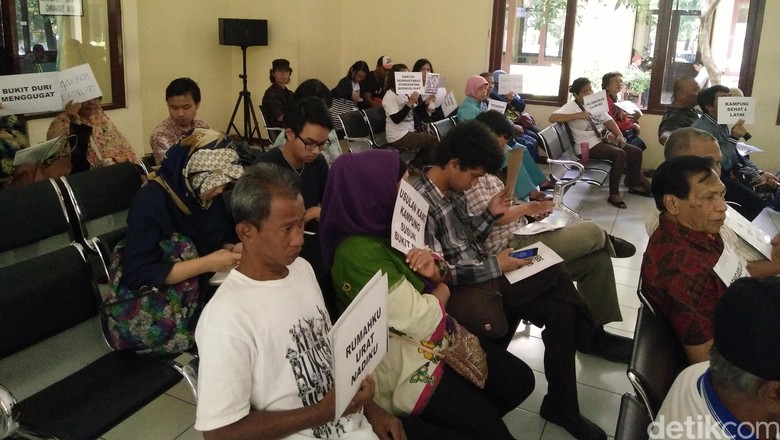 perintah bongkar surat Warga ke Penggusuran Perintah Gugat Duri PTUN Bukit Surat