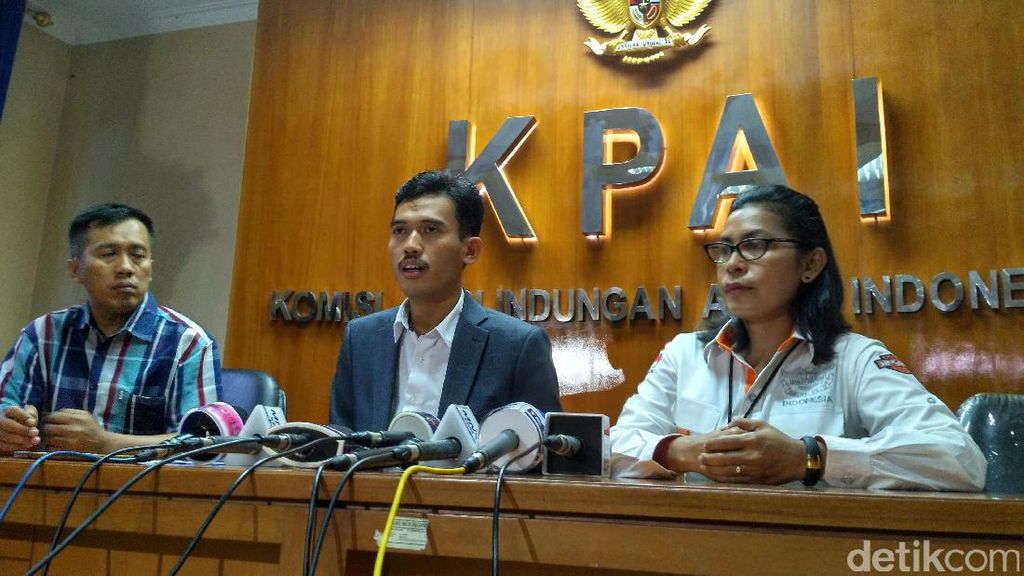 KPAI Segera Panggil Nikita Mirzani, Minta Klarifikasi Video Mandi Kucing KPAI Segera Panggil Nikita Mirzani, Minta Klarifikasi Video Mandi Kucing