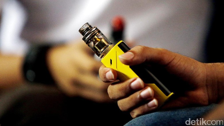 Polisi Ungkap Peredaran Liquid Vape Rasa Ganja Polisi Ungkap Peredaran Liquid Vape Rasa Ganja