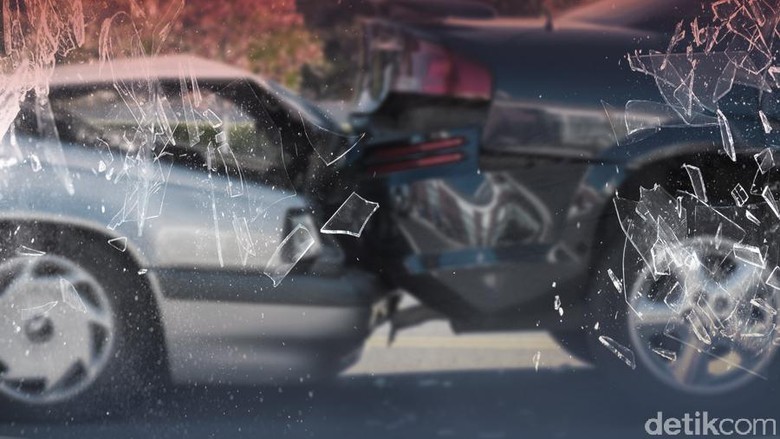 Dipicu Pecah Ban, Tabrakan Mobil Terjadi di Tol Jagorawi Arah Bogor Dipicu Pecah Ban, Tabrakan Mobil Terjadi di Tol Jagorawi Arah Bogor
