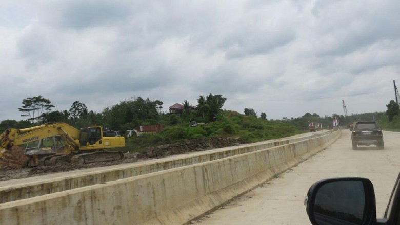 Ada Tol Pertama Kalimantan, Balikpapan-Samarinda Cuma 1 Jam Ada Tol Pertama Kalimantan, Balikpapan-Samarinda Cuma 1 Jam