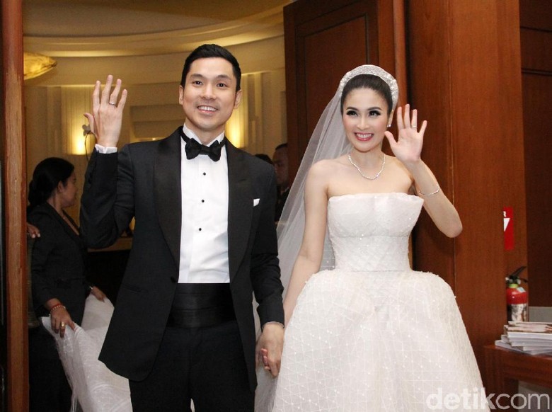 Terima Kasih pada Suami, Sandra Dewi So Sweet Banget! Terima Kasih pada Suami, Sandra Dewi So Sweet Banget!