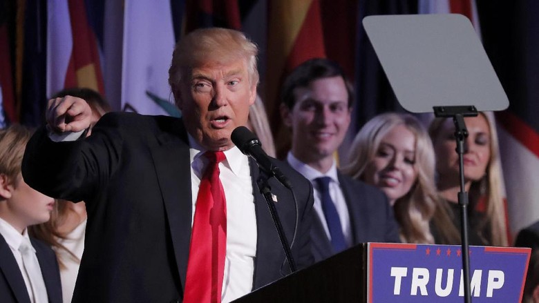 Soal Video Trump Tonton Aksi PSK, Rusia Membantah Soal Video Trump Tonton Aksi PSK, Rusia Membantah