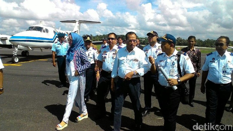 Menhub Buka Izin Rute Penerbangan ke Tasikmalaya dan Pangandaran Menhub Buka Izin Rute Penerbangan ke Tasikmalaya dan Pangandaran