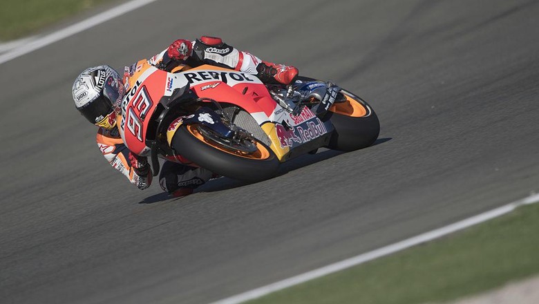 Marquez Bicara soal Aksi-Aksi Lutut dan Sikutnya di Lintasan Marquez Bicara soal Aksi-Aksi Lutut dan Sikutnya di Lintasan