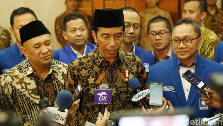 Duel PAN vs PDIP: Dari Tudingan Bandel Hingga Minta Saling Diam Duel PAN vs PDIP: Dari Tudingan Bandel Hingga Minta Saling Diam