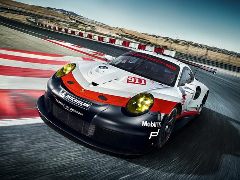 Porsche Kenalkan Mobil Balap 911 RSR Porsche Kenalkan Mobil Balap 911 RSR