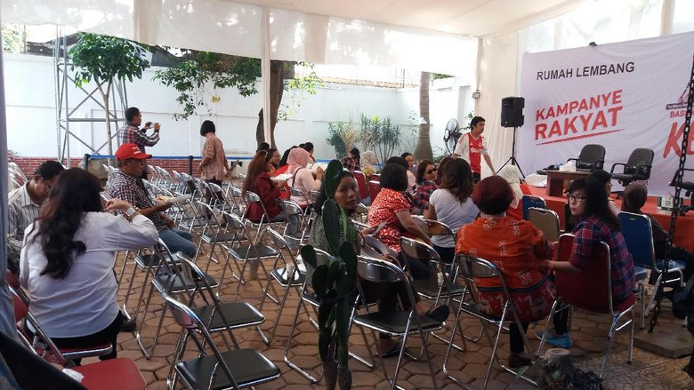 Ahok Diperiksa Penyidik Bareskrim Pagi Ini, Rumah Lembang pun Sepi Ahok Diperiksa Penyidik Bareskrim Pagi Ini, Rumah Lembang pun Sepi