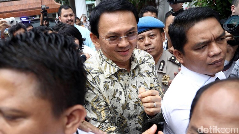 Soal Habib Novel Gugat Rp 204 Juta, Pengacara Ahok: Itu Mengada-ada Soal Habib Novel Gugat Rp 204 Juta, Pengacara Ahok: Itu Mengada-ada