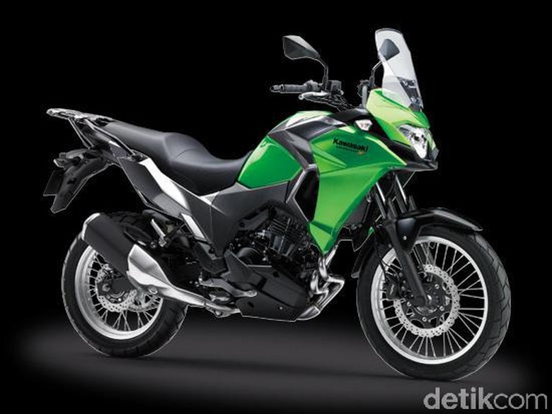 Menguji Kawasaki Versys-X 250 di Bromo Menguji Kawasaki Versys-X 250 di Bromo