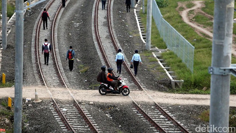 Bukan Lahan, Ini Masalah yang Dihadapi Kereta Kencang JKT-SBY Bukan Lahan, Ini Masalah yang Dihadapi Kereta Kencang JKT-SBY