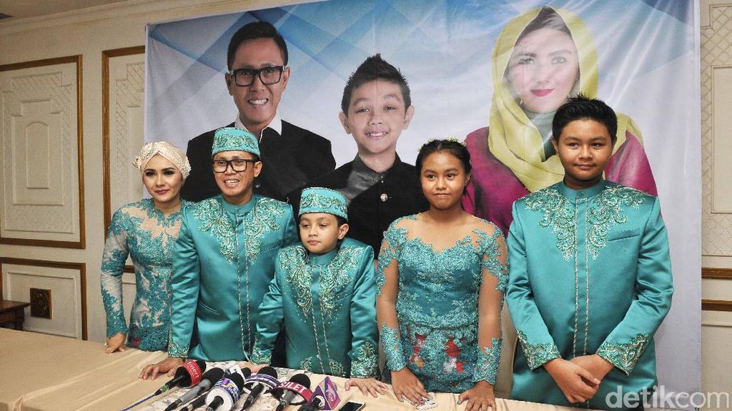 Partai Demokrat Bantah Sebarkan Gambar 'Ani Yudhoyono 