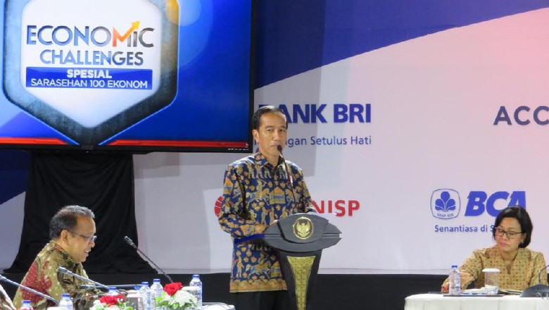 Jokowi: dari Sukuk, Uang Dipakai Bangun Jalan Hingga Balai Nikah Jokowi: dari Sukuk, Uang Dipakai Bangun Jalan Hingga Balai Nikah