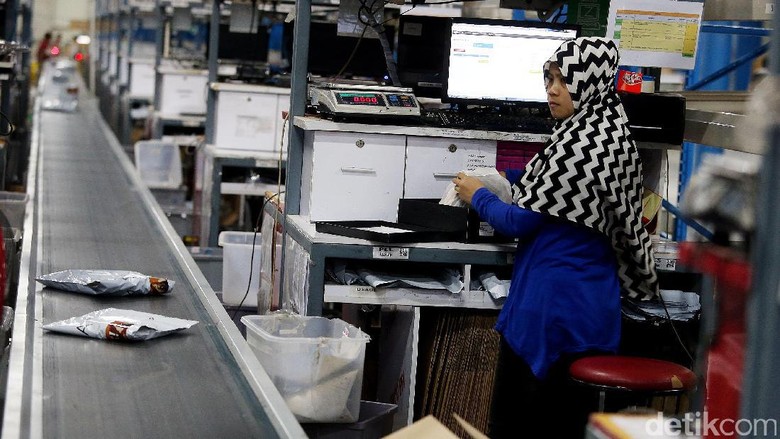 Pemerintah Bentuk Tim Khusus Awasi Penggunaan Komponen Lokal Pemerintah Bentuk Tim Khusus Awasi Penggunaan Komponen Lokal