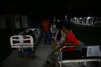 Menengok Korban Gempa di Lorong-lorong RSUD Pidie Jaya dalam Gelap Malam