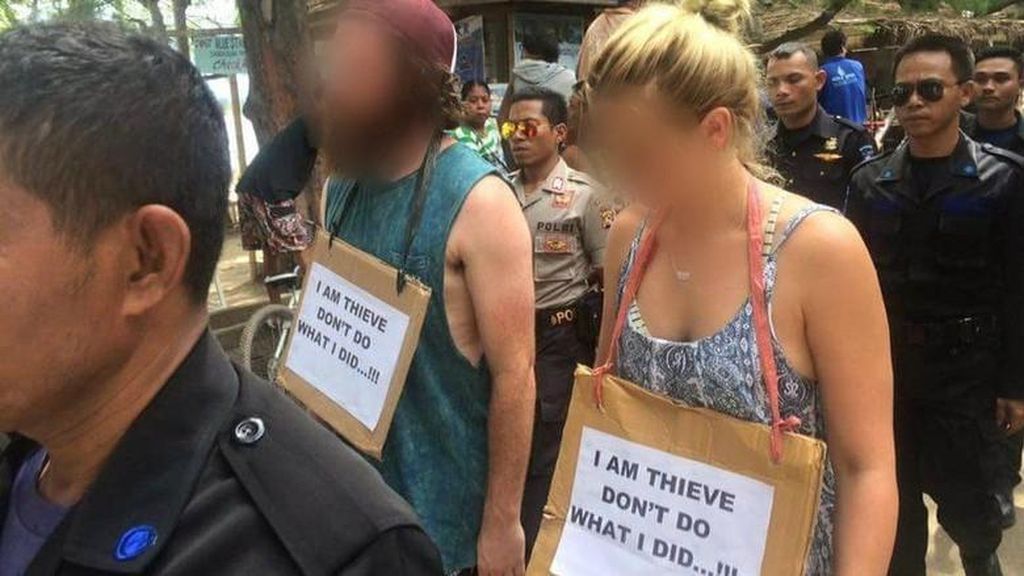 Turis Maling Diarak di Gili Trawangan Turis Maling Diarak di Gili Trawangan