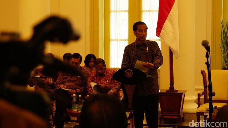 Tekad Jokowi Kurangi Kesenjangan dan Kenaikan Harga di Awal 2017 Tekad Jokowi Kurangi Kesenjangan dan Kenaikan Harga di Awal 2017