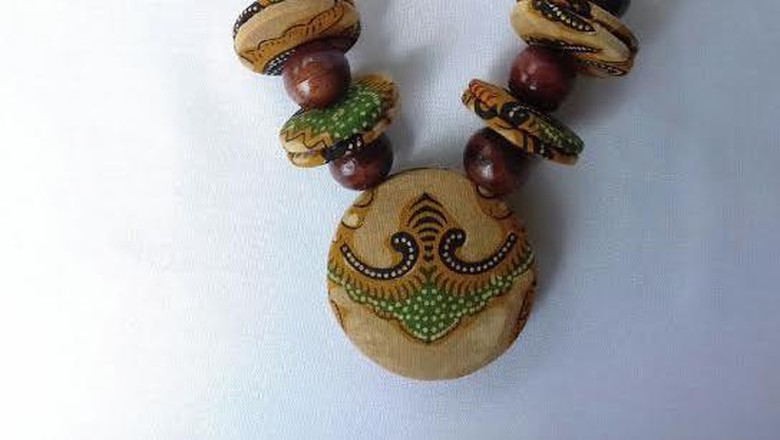 Modal Rp 200.000, Ibu Ini Berbisnis Kalung Batik Modal Rp 200.000, Ibu Ini Berbisnis Kalung Batik