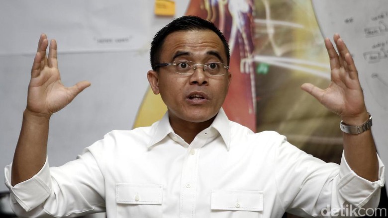 Bupati Banyuwangi Minta SMPN 3 Genteng Batalkan Aturan Diskriminatif Bupati Banyuwangi Minta SMPN 3 Genteng Batalkan Aturan Diskriminatif