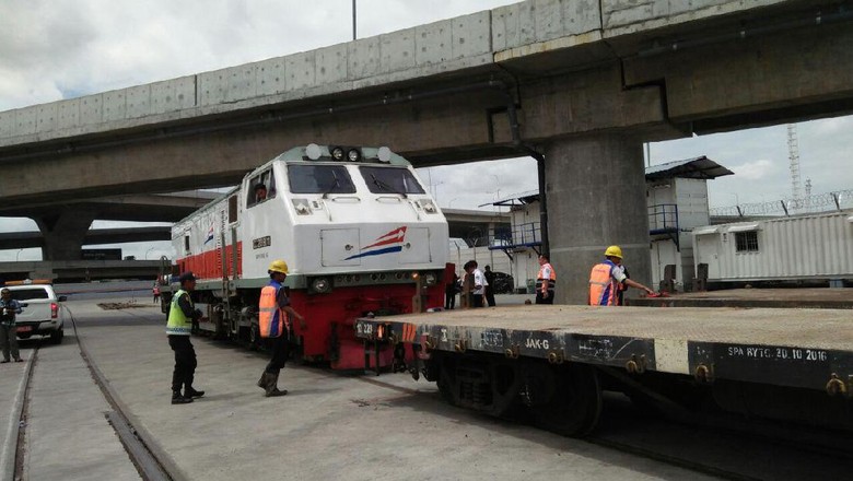 Angkut Barang Bandung-Tanjung Priok Pakai Kereta, Berapa Tarifnya? Angkut Barang Bandung-Tanjung Priok Pakai Kereta, Berapa Tarifnya?