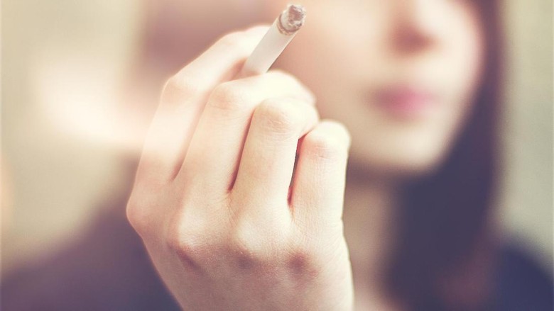 Lagi Asyik Motoran, Mata Rendhy Terkena Bara Rokok Pengendara Lain Lagi Asyik Motoran, Mata Rendhy Terkena Bara Rokok Pengendara Lain
