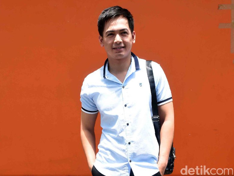 Cerita Tommy Kurniawan Saksikan Aksi Saling Tembak di Prancis Cerita Tommy Kurniawan Saksikan Aksi Saling Tembak di Prancis