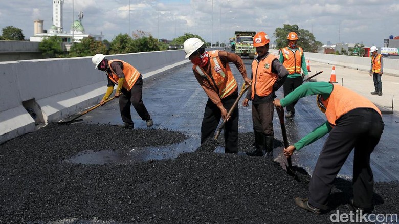 Gencar Bangun Tol Ribuan Kilometer, Apa Alasan Jokowi? Gencar Bangun Tol Ribuan Kilometer, Apa Alasan Jokowi?