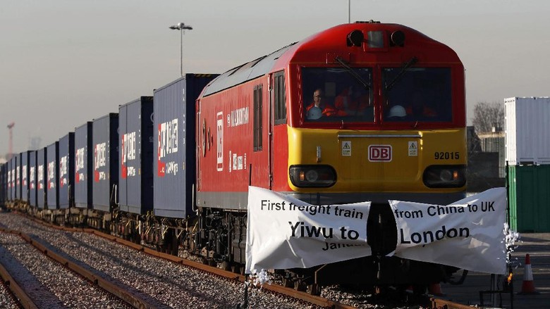 Tempuh 12.000 KM, Kereta dari London Akhirnya Tiba di China Tempuh 12.000 KM, Kereta dari London Akhirnya Tiba di China