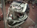 Biar Lebih Nyaman, Ini Tips Merawat Helm