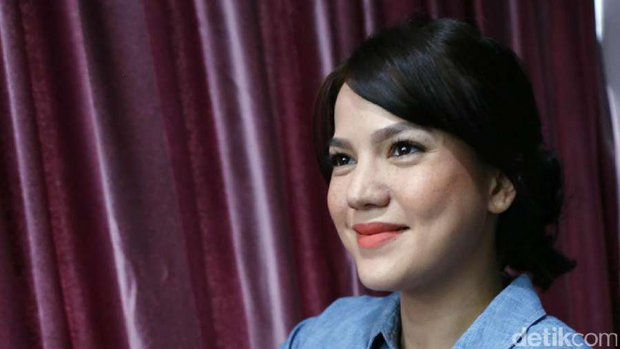 Cantiknya Alita Naora Lawi, Putri Alice Norin