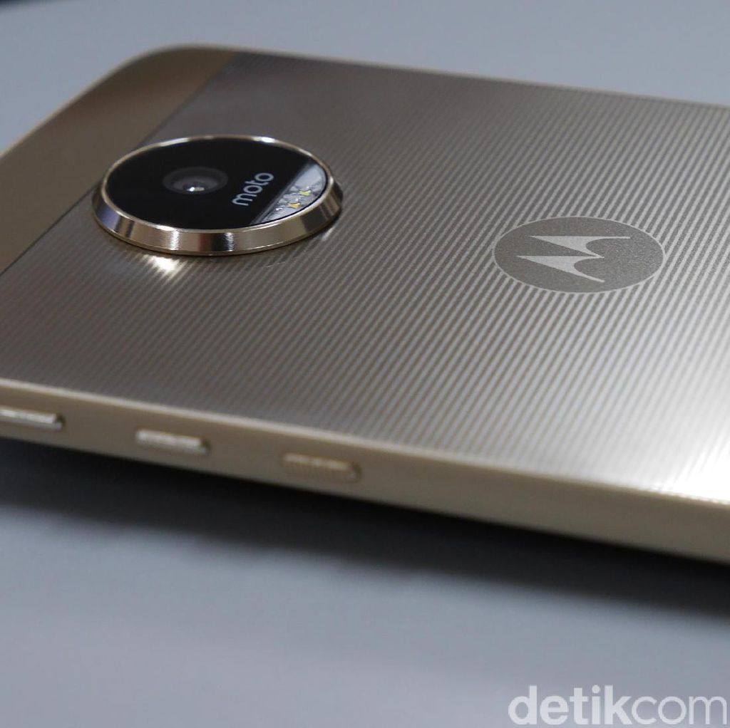 Siap Melenggang, Ini Bocoran Moto Z2 Play Siap Melenggang, Ini Bocoran Moto Z2 Play