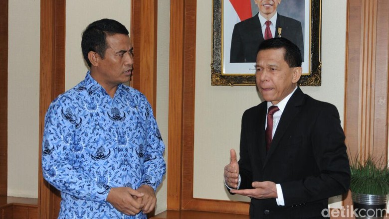 Mentan dan BPK Sepakat Awasi Pupuk Subsidi Mentan dan BPK Sepakat Awasi Pupuk Subsidi