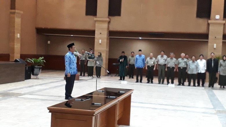 Mentan Lantik Tiga Pejabat Eselon I Mentan Lantik Tiga Pejabat Eselon I