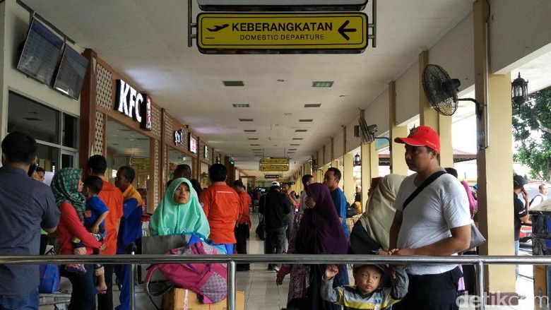 Penumpang Pesawat Diprediksi Naik 14% Saat Mudik Penumpang Pesawat Diprediksi Naik 14% Saat Mudik