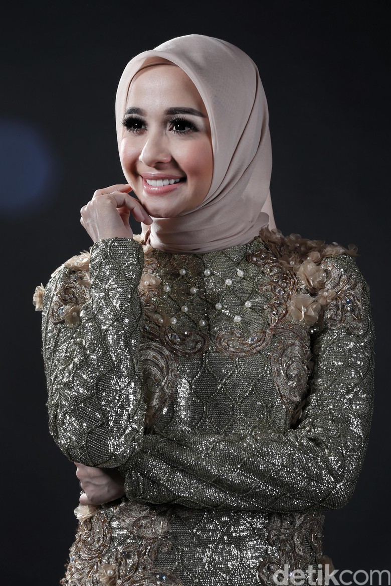 Cynthia Bella Tak Pernah Unggah Foto Lamaran Di Instagram Cynthia Bella Tak Pernah Unggah Foto Lamaran Di Instagram