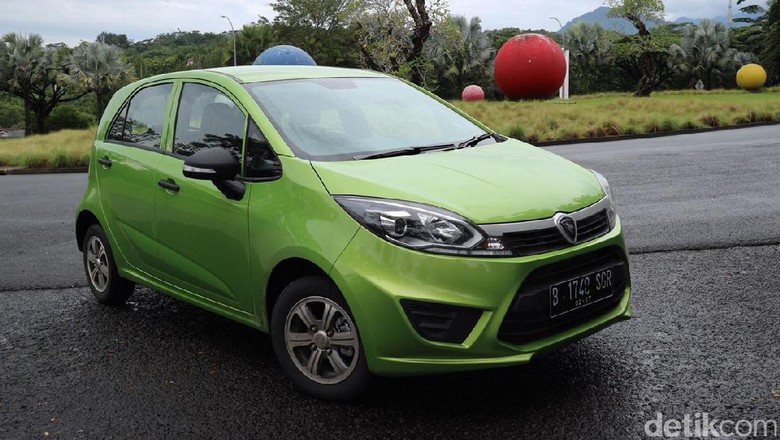 Proton: Iriz Dapat Sentuhan dari Lotus Proton: Iriz Dapat Sentuhan dari Lotus