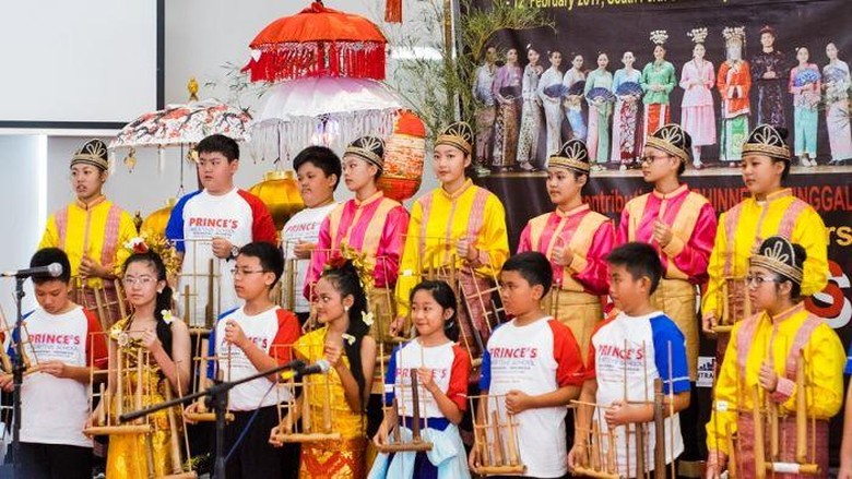 Warga RI di Perth Rayakan Festival Cap Go Meh Warga RI di Perth Rayakan Festival Cap Go Meh