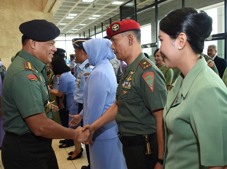 37 Pati Naik Pangkat, Panglima TNI Ingatkan Netralitas di Pilkada 37 Pati Naik Pangkat, Panglima TNI Ingatkan Netralitas di Pilkada