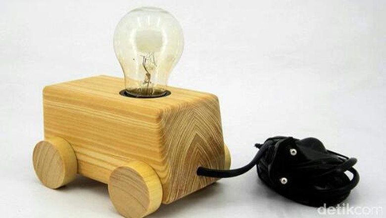 Bisnis Kayu Pinus dan Jati Beromzet Puluhan Juta Bisnis Kayu Pinus dan Jati Beromzet Puluhan Juta