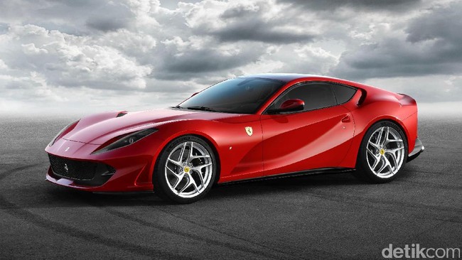 812 Superfast, Mobil Terkuat Ferrari 812 Superfast, Mobil Terkuat Ferrari