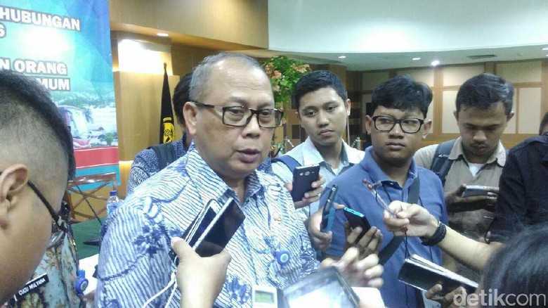 Alasan Kemhub Izinkan Mobil LCGC Jadi Taksi Online Alasan Kemhub Izinkan Mobil LCGC Jadi Taksi Online
