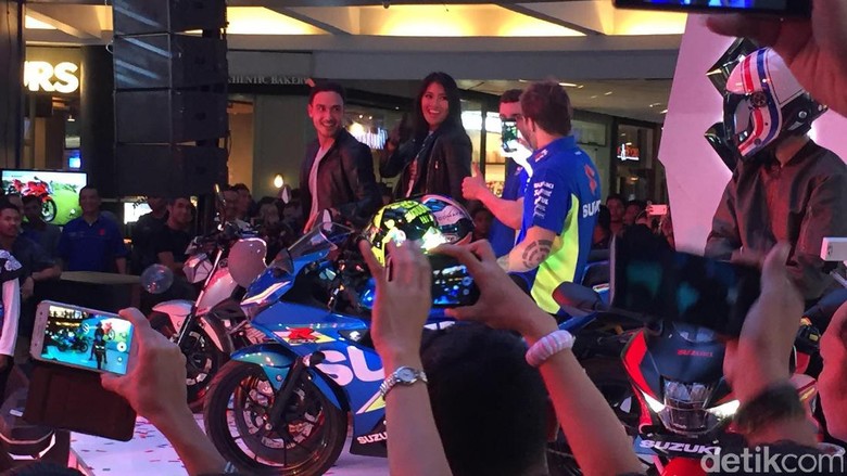 Kira-kira Ianonne dan Rins Mau Beli Sendiri GSX 150 Tidak Ya? Kira-kira Ianonne dan Rins Mau Beli Sendiri GSX 150 Tidak Ya?