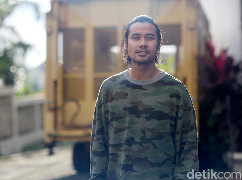 Chicco Jerikho Akui Dekat dengan Mikha Tambayong Chicco Jerikho Akui Dekat dengan Mikha Tambayong