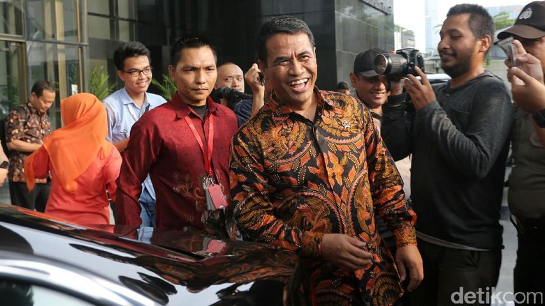 Datang ke KPK, Mentan: Mau Diskusi Soal Sawit Datang ke KPK, Mentan: Mau Diskusi Soal Sawit