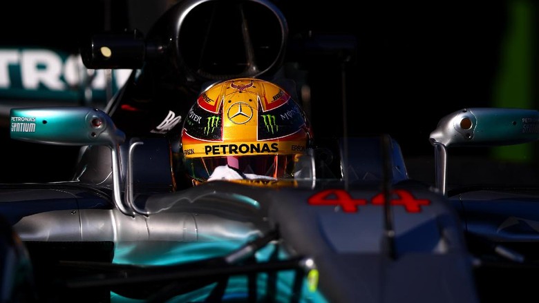 Hamilton: Mobil Mercedes Terlihat 1.000 Kali Lebih Baik daripada Milik Tim-Tim Lain Hamilton: Mobil Mercedes Terlihat 1.000 Kali Lebih Baik daripada Milik Tim-Tim Lain