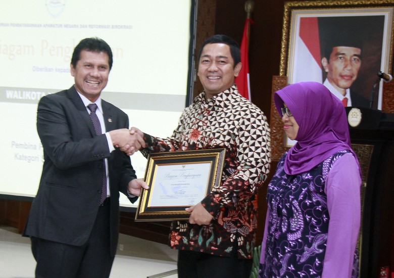 Terapkan Konsep SMART, Wali Kota Semarang Jadi Kepala Daerah Terbaik Terapkan Konsep SMART, Wali Kota Semarang Jadi Kepala Daerah Terbaik