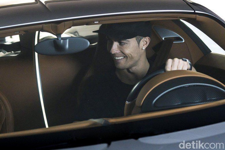 Cristiano Ronaldo Jajal Mobil Tercepat Dunia Cristiano Ronaldo Jajal Mobil Tercepat Dunia