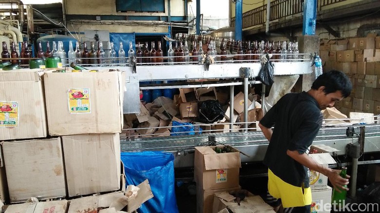 BPOM Temukan Pabrik Kecap dan Saus Ilegal di Tangerang BPOM Temukan Pabrik Kecap dan Saus Ilegal di Tangerang