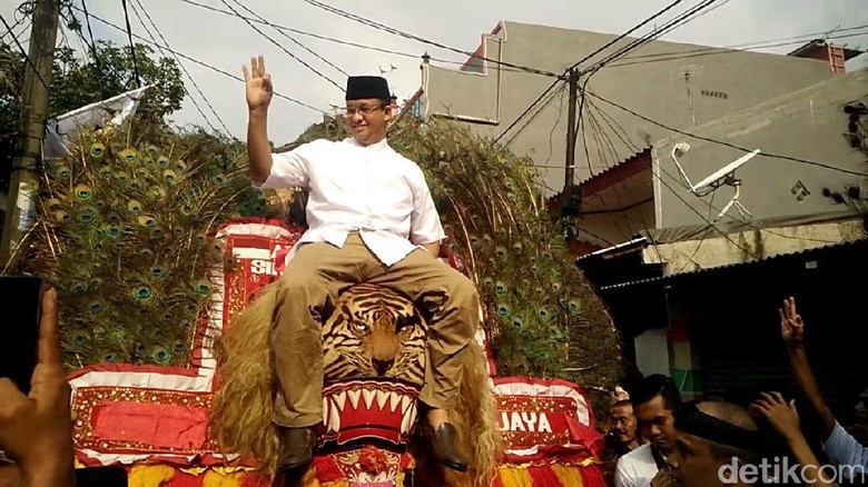 Adopsi Program Rp 1 M Tiap RW Milik Agus, Anies Tambah Nominal Adopsi Program Rp 1 M Tiap RW Milik Agus, Anies Tambah Nominal