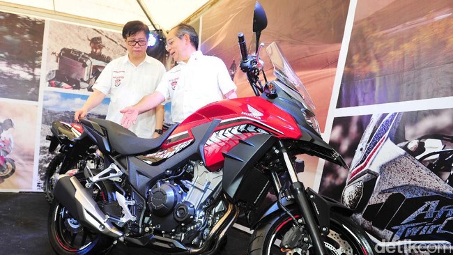Honda Luncurkan Tampang Anyar Moge CB500X Honda Luncurkan Tampang Anyar Moge CB500X